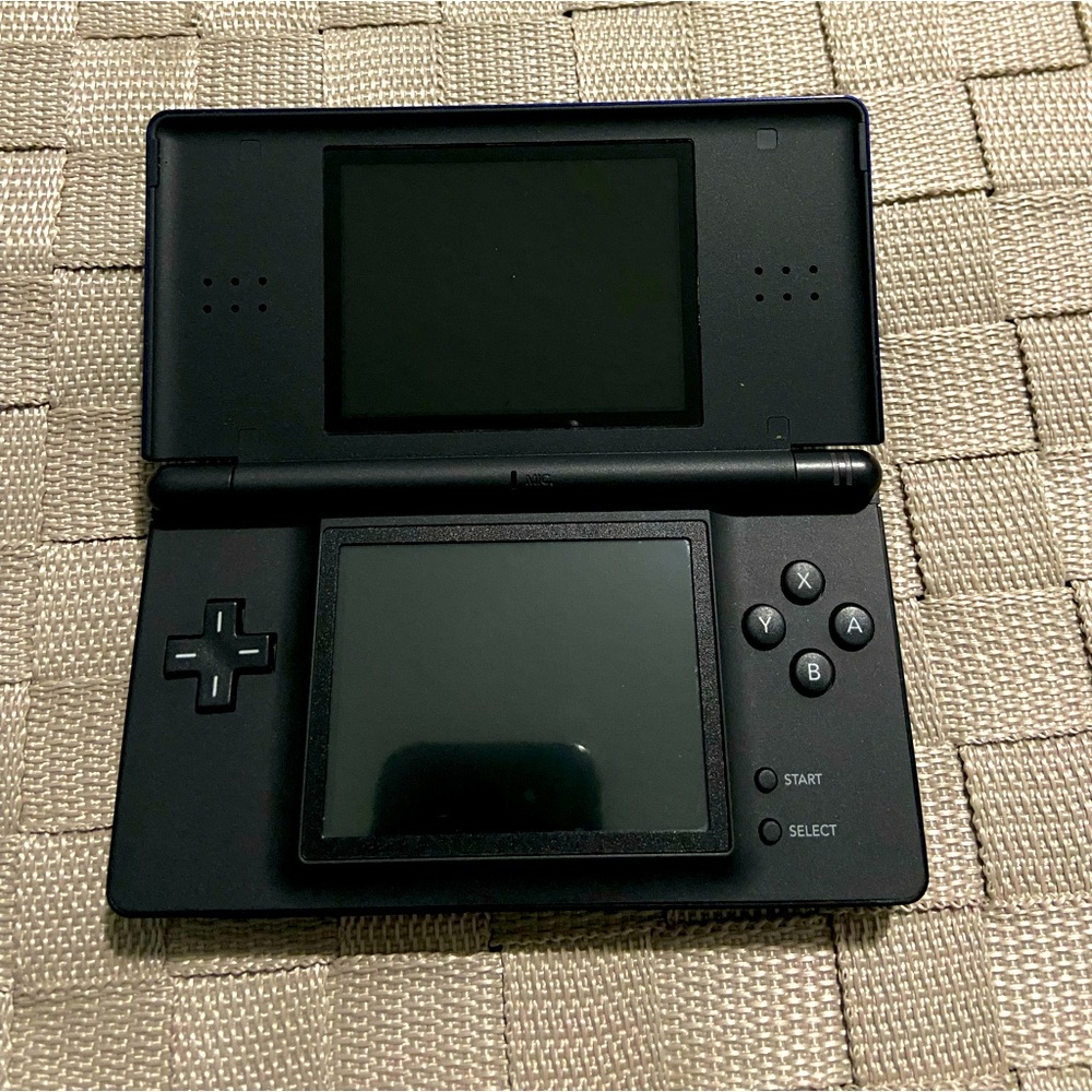 NINTENDO -DS Lite